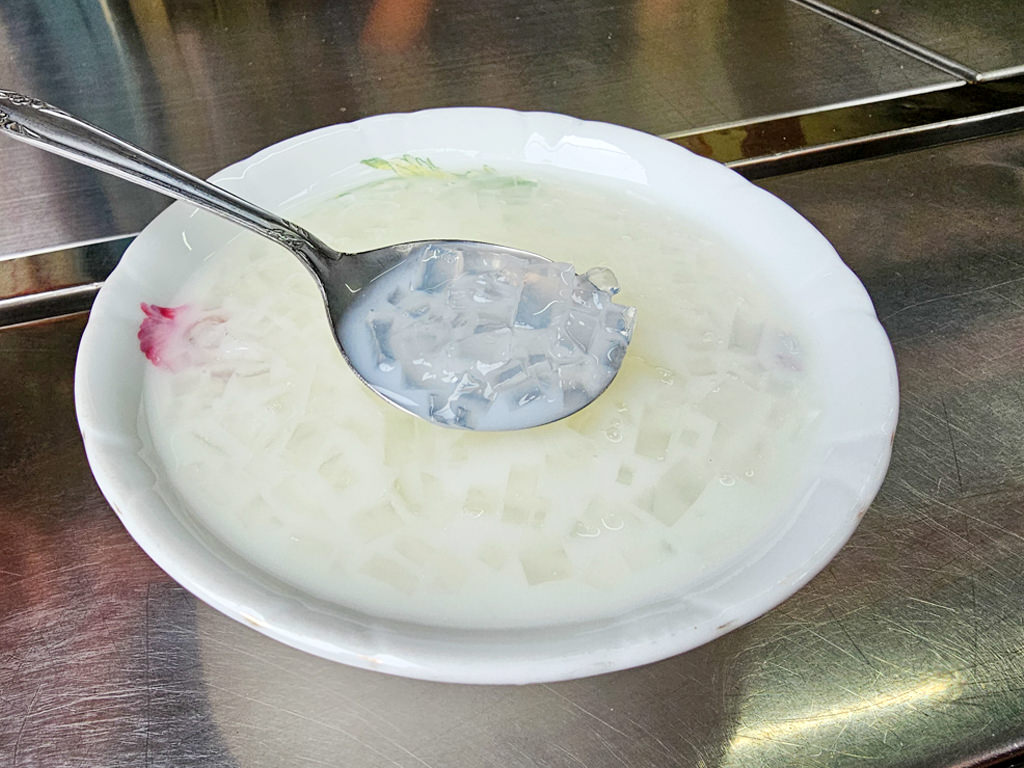 嘉義朴子美食景點｜朴子歷史與味覺之旅 85度C/朴子大眾餐廳/義遊味靚義大利麵/配天宮/阿胖冷飲/春苳紅茶/錢源火鍋/福泉布丁豆花