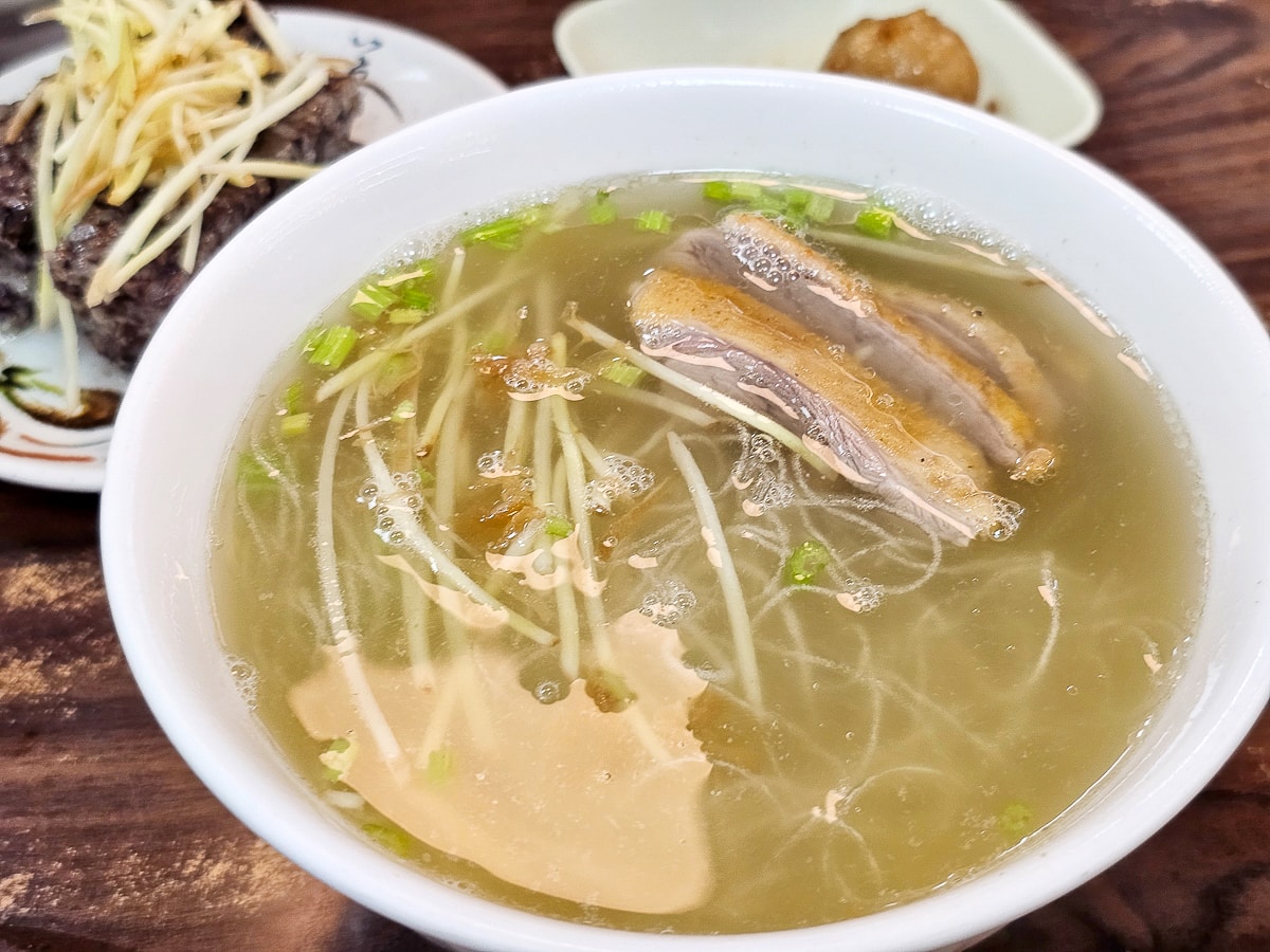 鳳山美食|鴨香寶鴨肉飯麵 鴨肉飯、下水湯,崗山北街超人氣排隊店 - 第18張圖 鳳山美食|鴨香寶鴨肉飯麵 鴨肉飯、下水湯,崗山北街超人氣排隊店