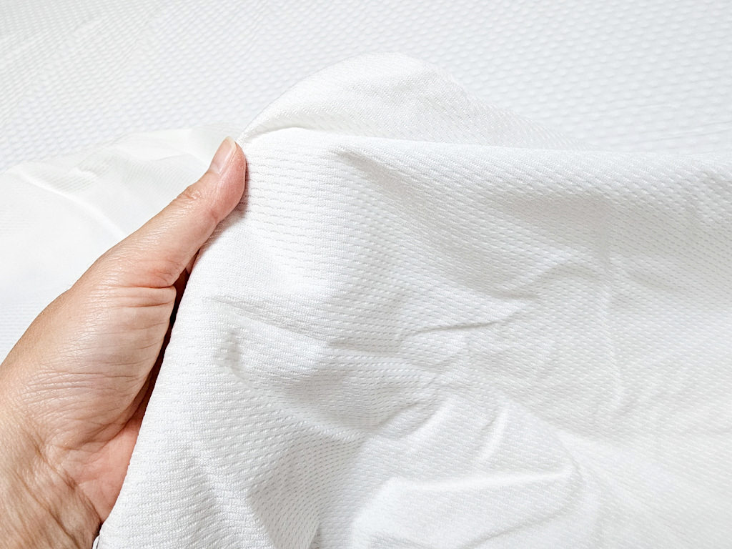 床墊推薦｜德國Emma 石墨烯黑鑽床墊，100天免費試睡，歐洲銷量第一的床墊品牌，全球累計販售超600萬張，享受夜晚被擁抱的安全感