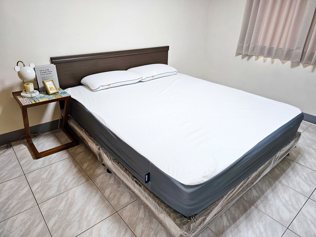 床墊推薦｜德國Emma 石墨烯黑鑽床墊，100天免費試睡，歐洲銷量第一的床墊品牌，全球累計販售超600萬張，享受夜晚被擁抱的安全感