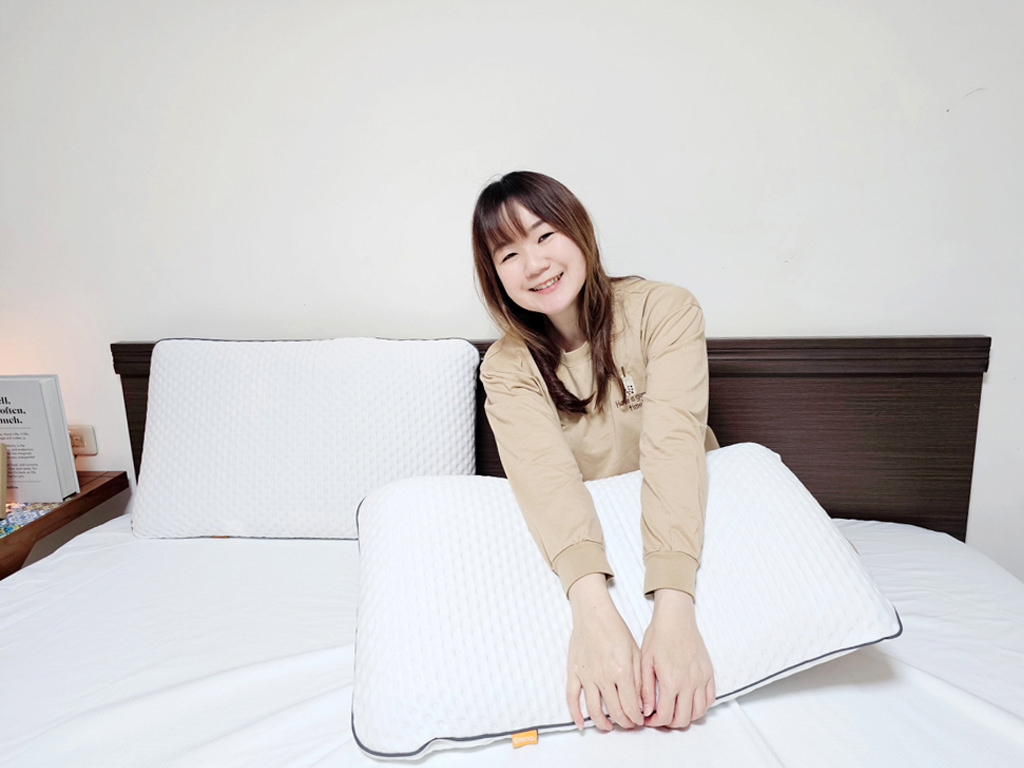 床墊推薦｜德國Emma 石墨烯黑鑽床墊，100天免費試睡，歐洲銷量第一的床墊品牌，全球累計販售超600萬張，享受夜晚被擁抱的安全感