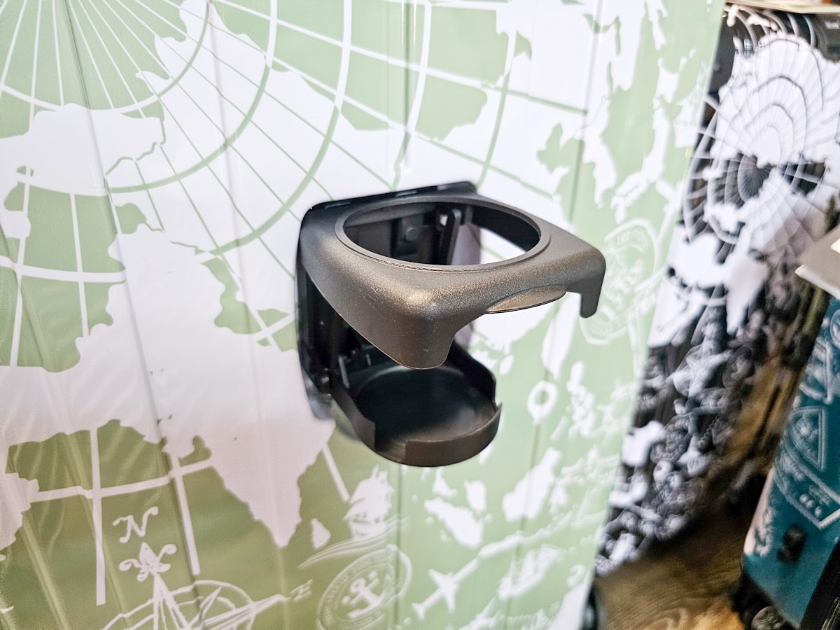 台南平價行李箱推薦|古色古箱行李箱專賣店 款式齊全、價格超甜、行李箱維修當日可取件 - 第26張圖 台南平價行李箱推薦|古色古箱行李箱專賣店 款式齊全、價格超甜、行李箱維修當日可取件