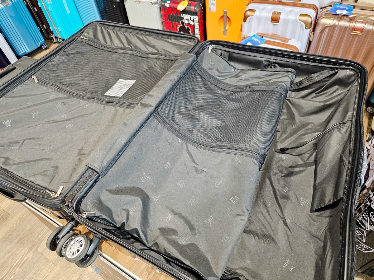 台南平價行李箱推薦|古色古箱行李箱專賣店 款式齊全、價格超甜、行李箱維修當日可取件 - 第27張圖 台南平價行李箱推薦|古色古箱行李箱專賣店 款式齊全、價格超甜、行李箱維修當日可取件