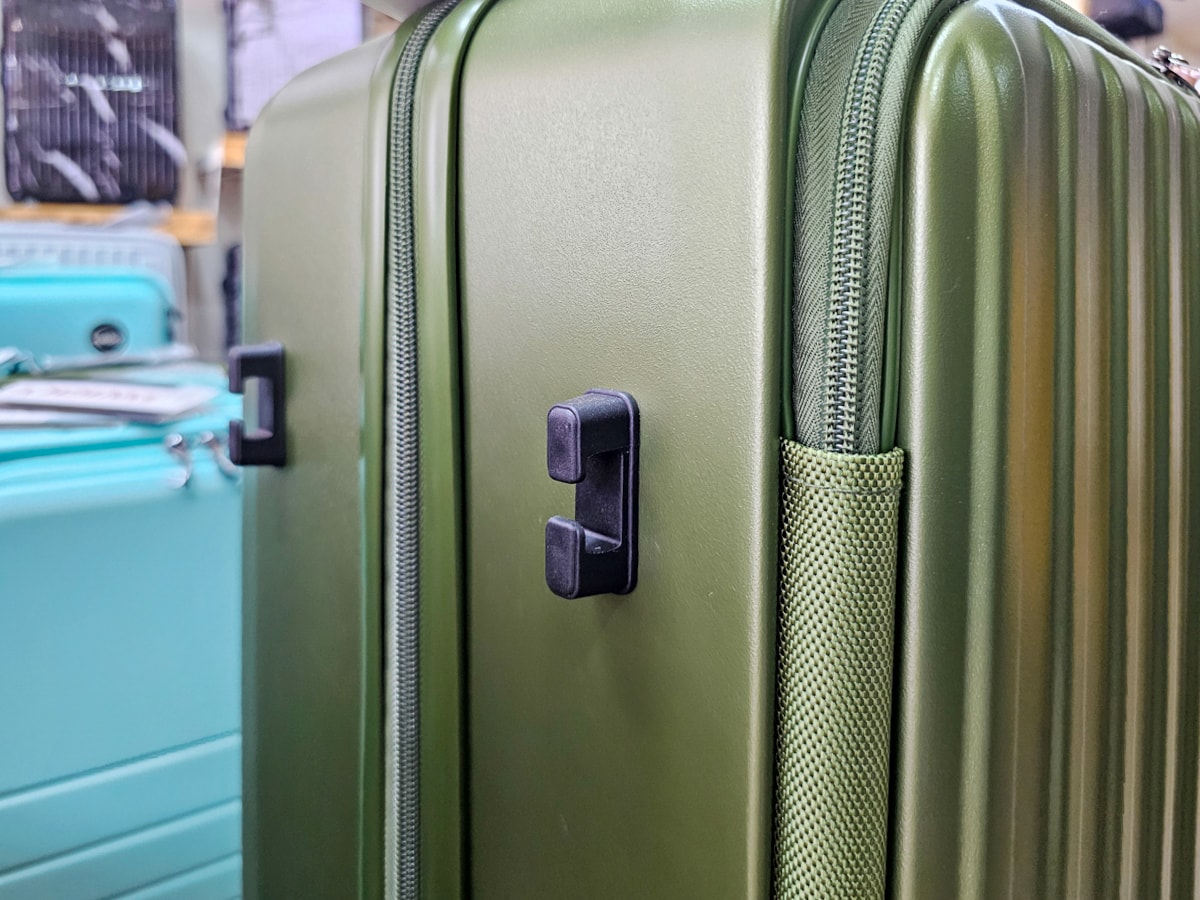 台南平價行李箱推薦|古色古箱行李箱專賣店 款式齊全、價格超甜、行李箱維修當日可取件 - 第32張圖 台南平價行李箱推薦|古色古箱行李箱專賣店 款式齊全、價格超甜、行李箱維修當日可取件