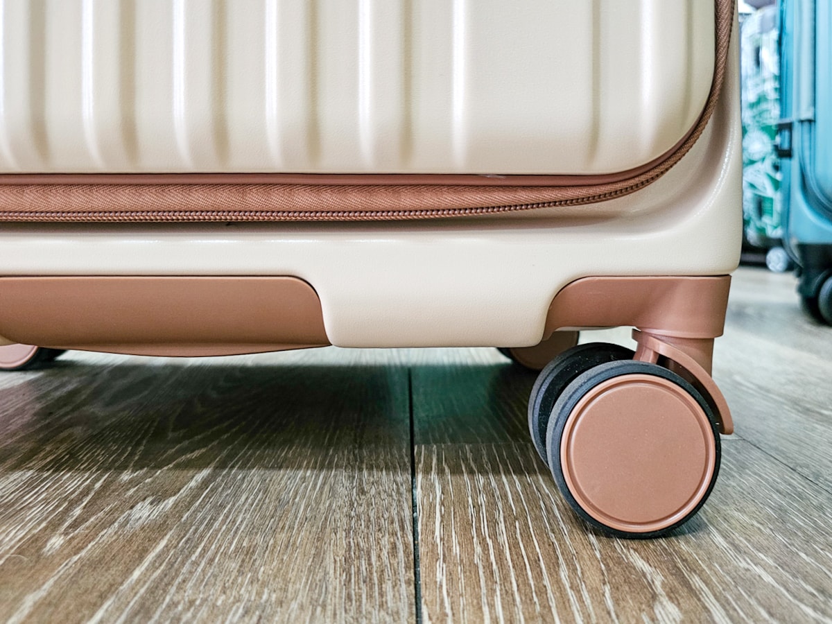 台南平價行李箱推薦|古色古箱行李箱專賣店 款式齊全、價格超甜、行李箱維修當日可取件 - 第35張圖 台南平價行李箱推薦|古色古箱行李箱專賣店 款式齊全、價格超甜、行李箱維修當日可取件