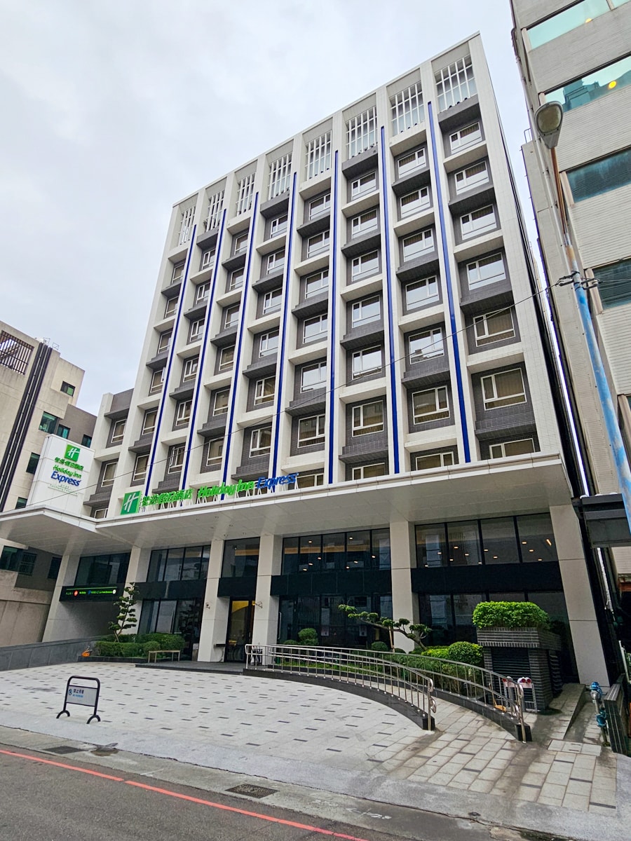 臺中逢甲智選假日飯店|走路只要5分鐘就到逢甲夜市,附停車場/早餐 台中住宿推薦 - 第2張圖