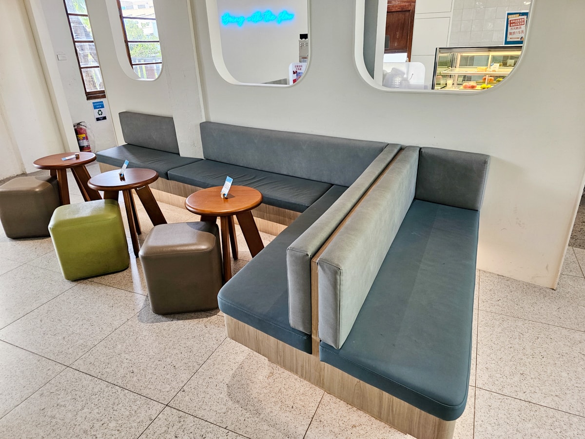 枋寮景點|藍皮意象館 枋寮火車站旁,免門票/免費停車/冰品/紀念品,搭乘藍皮解憂號出發! - 第24張圖