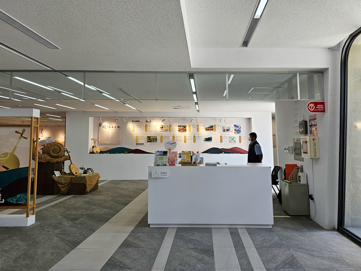 恆春免費景點|恆春文化中心民謠館 聲音博物館聽民謠、自在閱覽圖書 - 第7張圖