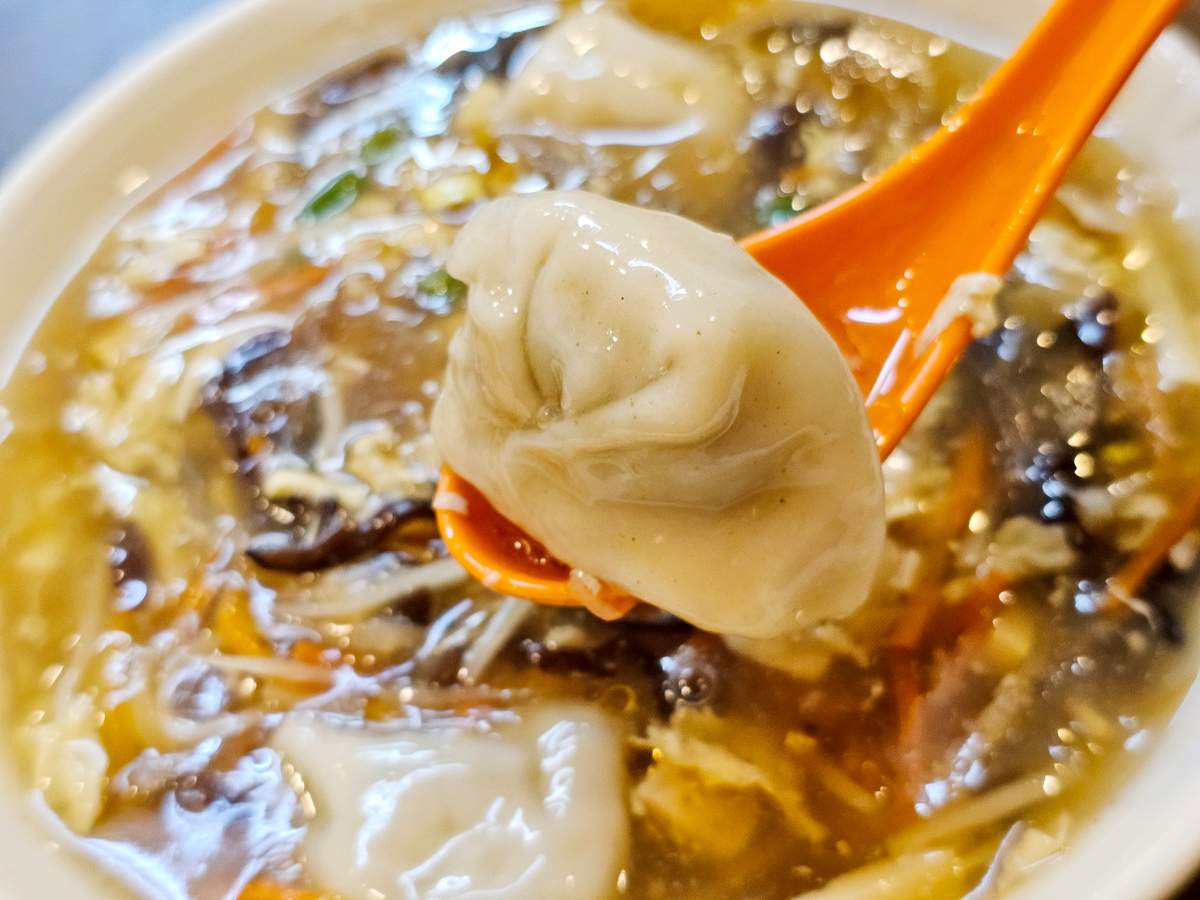 高雄鳳山|北芳園牛肉拉麵-大東店 乾麵/水餃/餛飩湯/酸辣麵 平價國民美食 - 第16張圖