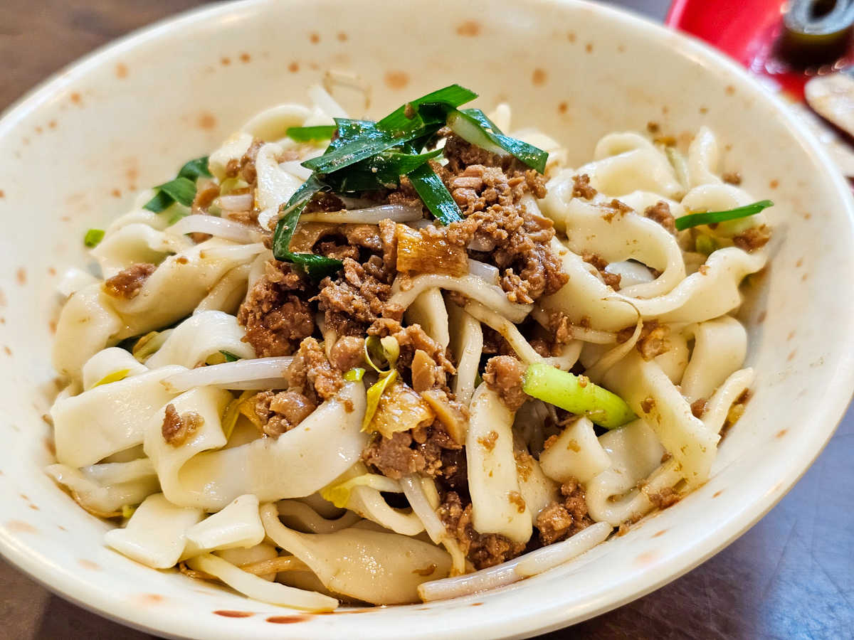 高雄鳳山|北芳園牛肉拉麵-大東店 乾麵/水餃/餛飩湯/酸辣麵 平價國民美食 - 第19張圖