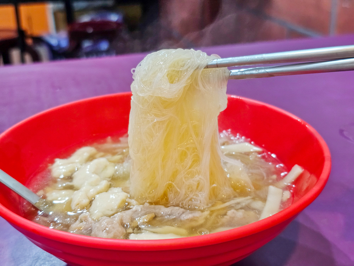 鳳山小吃|鳳城米糕民生店 古早味米糕/ 肉羹/滷鴨蛋,冷氣開放,大東捷運站旁銅板美食 - 第13張圖