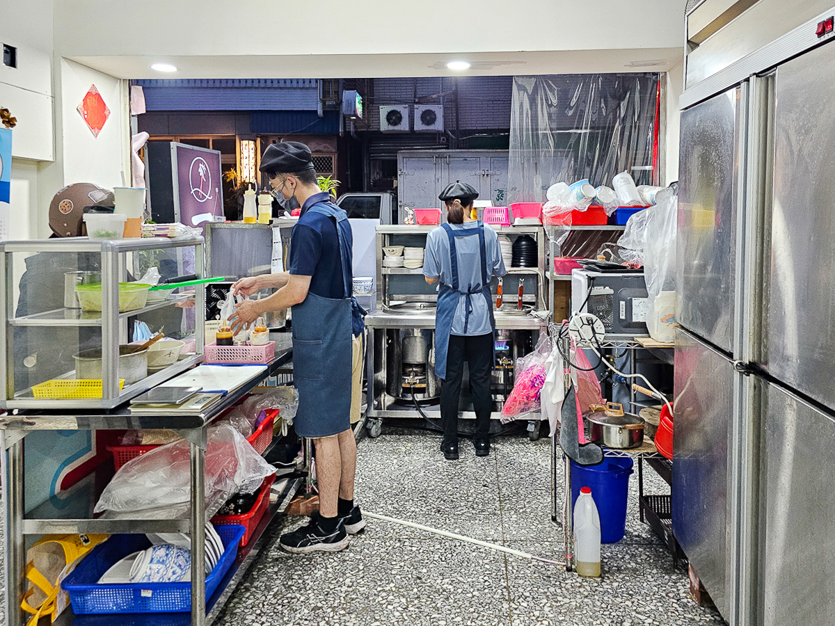南投魚池|一麵堂 噴香肉燥飯、牛肉麵、水餃, 茶香入味一吃入魂!平價美味CP值超高 - 第3張圖