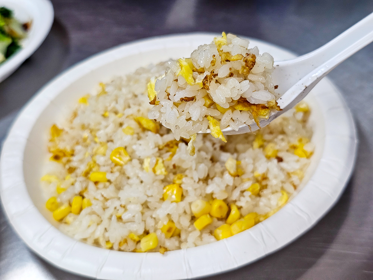 水里美食｜饕客食堂複合式餐飲 炒麵炒飯一次滿足！平價國民美食