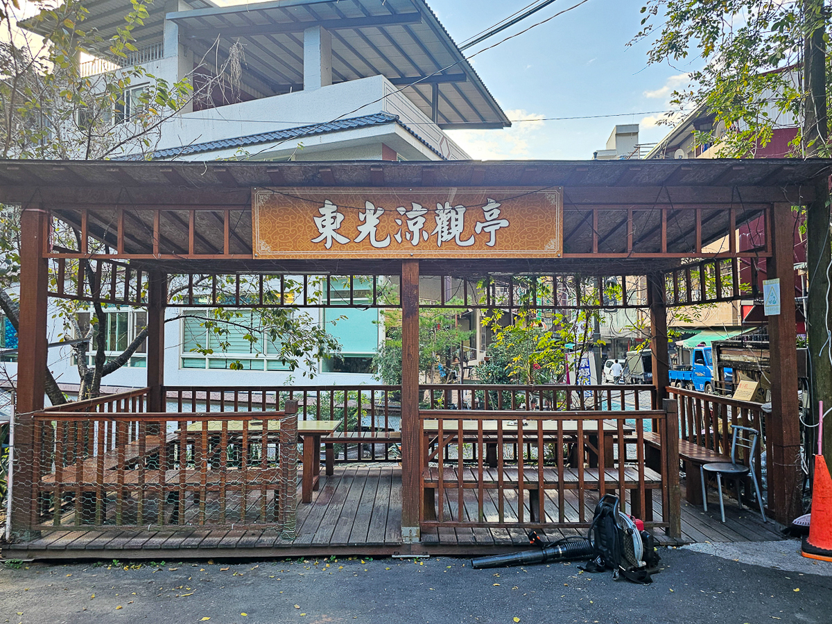南投信義|東光行旅 一泊二食全新裝潢電梯飯店,露天泳池、景觀溫泉池,東埔溫泉平價住宿推薦 - 第4張圖 南投信義|東光行旅 一泊二食全新裝潢電梯飯店,露天泳池、景觀溫泉池,東埔溫泉平價住宿推薦