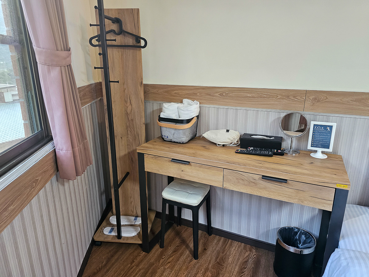 南投信義|東光行旅 一泊二食全新裝潢電梯飯店,露天泳池、景觀溫泉池,東埔溫泉平價住宿推薦 - 第20張圖 南投信義|東光行旅 一泊二食全新裝潢電梯飯店,露天泳池、景觀溫泉池,東埔溫泉平價住宿推薦