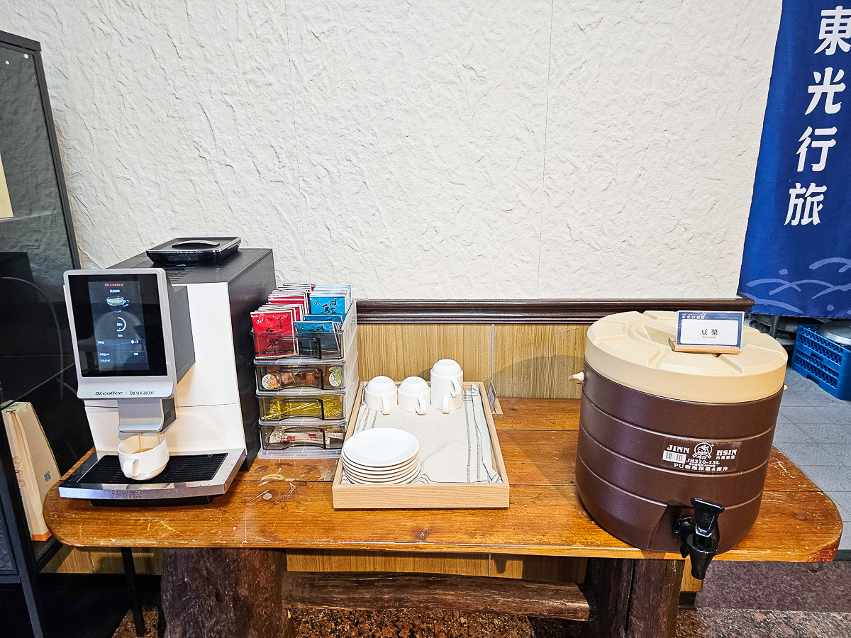 南投信義|東光行旅 一泊二食全新裝潢電梯飯店,露天泳池、景觀溫泉池,東埔溫泉平價住宿推薦 - 第47張圖 南投信義|東光行旅 一泊二食全新裝潢電梯飯店,露天泳池、景觀溫泉池,東埔溫泉平價住宿推薦