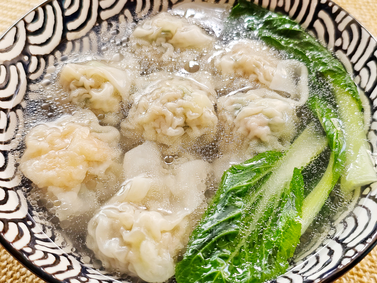 餛飩界的愛馬仕｜台南府城餛飩 家樂福就買的到！有鮮蝦、干貝、鮮肉3種口味，在家輕鬆料理超暖胃