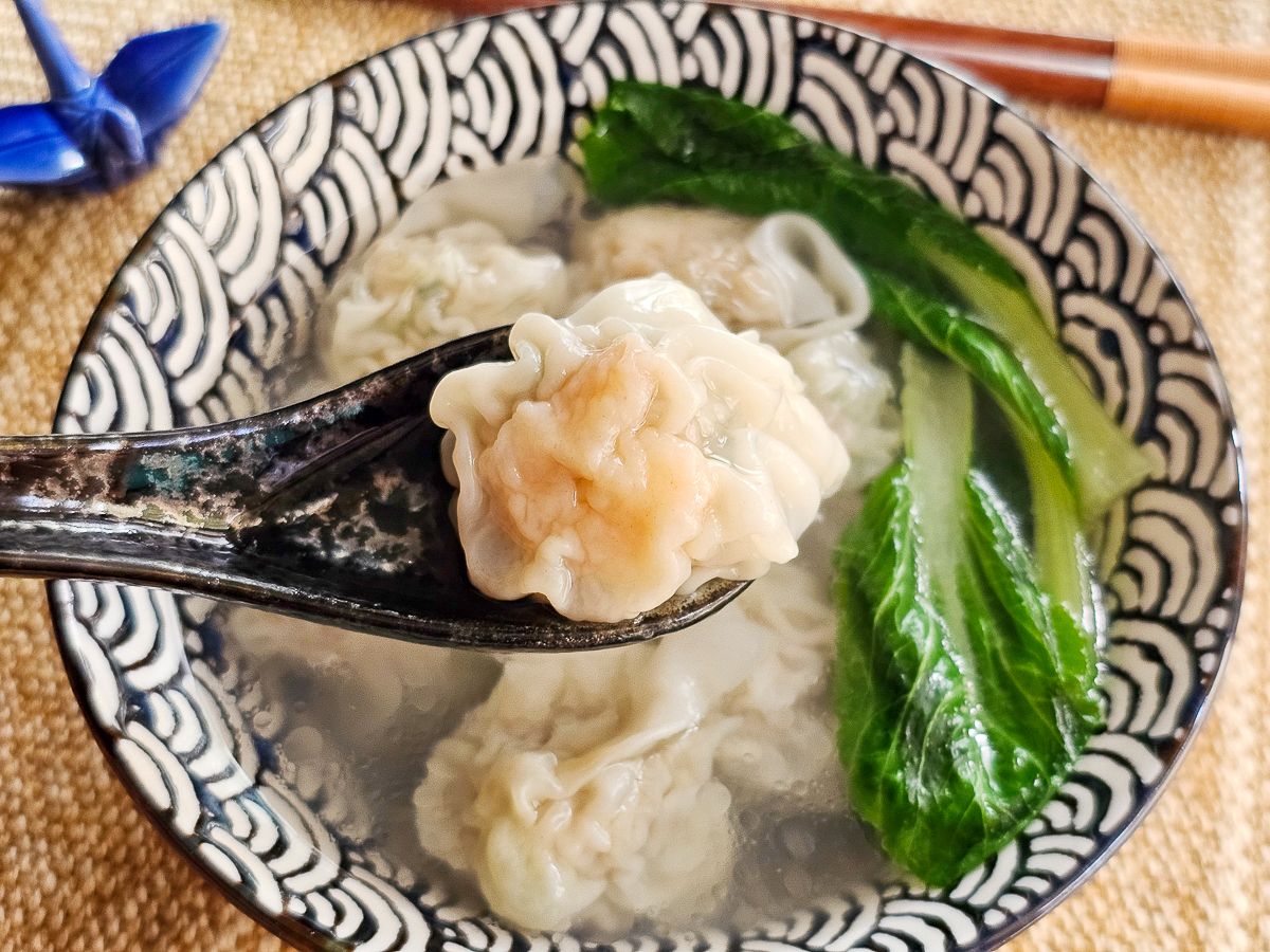 餛飩界的愛馬仕｜台南府城餛飩 家樂福就買的到！有鮮蝦、干貝、鮮肉3種口味，在家輕鬆料理超暖胃