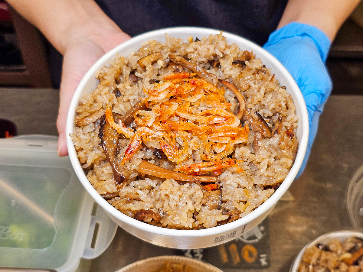 高雄自由黃昏市場必吃10家｜在地人私藏美食，晚餐不知道吃什麼就來這裡！