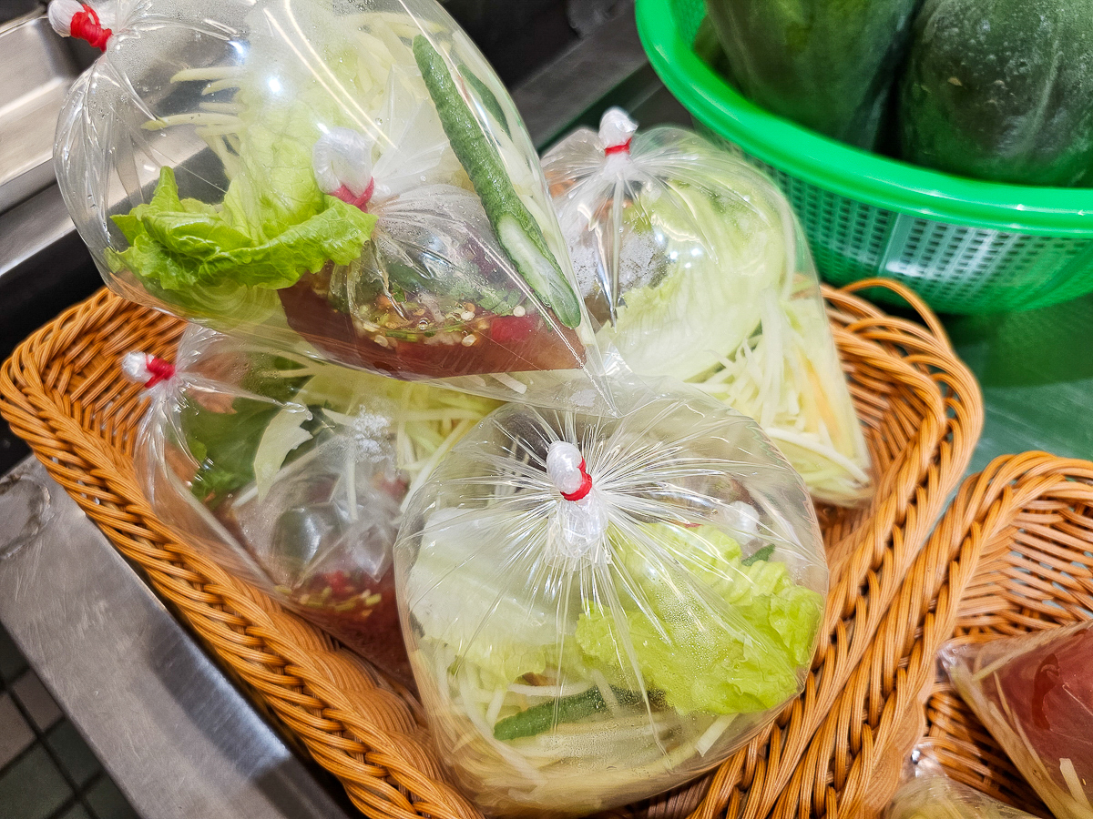 高雄自由黃昏市場必吃10家｜在地人私藏美食，晚餐不知道吃什麼就來這裡！