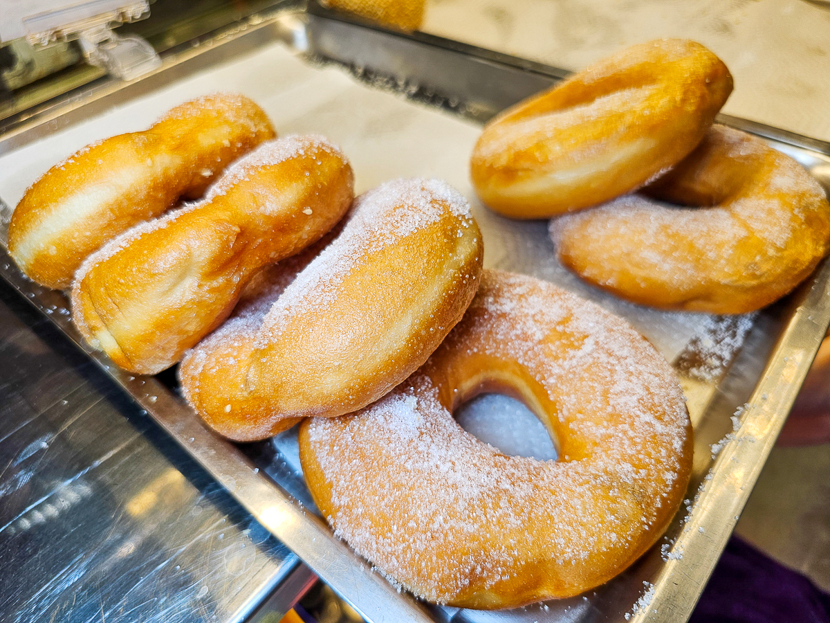 高雄自由黃昏市場必吃10家｜在地人私藏美食，晚餐不知道吃什麼就來這裡！