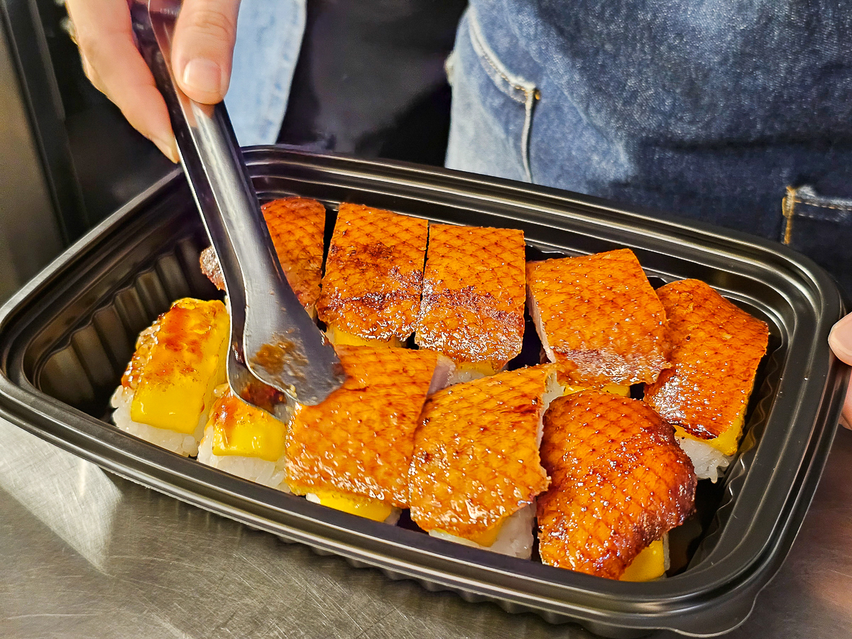 高雄自由黃昏市場必吃10家｜在地人私藏美食，晚餐不知道吃什麼就來這裡！