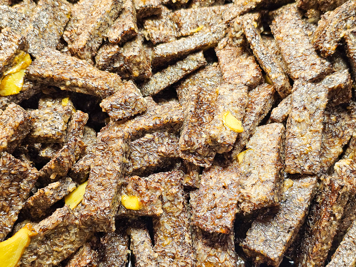 高雄自由黃昏市場必吃10家｜在地人私藏美食，晚餐不知道吃什麼就來這裡！