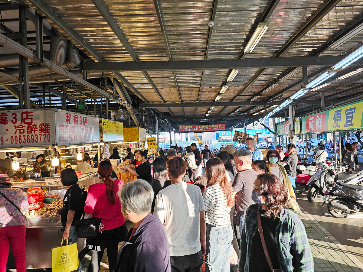 高雄自由黃昏市場必吃10家｜在地人私藏美食，晚餐不知道吃什麼就來這裡！