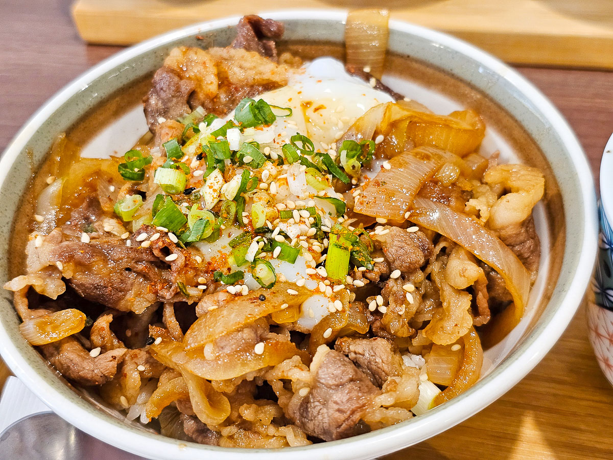 高雄新興｜小米家朝午和食 只有中午營業！愛吃魚一定要來，日式早午餐、定食、丼飯、讚歧烏龍麵，CP值讚爆的平價精緻手作餐點