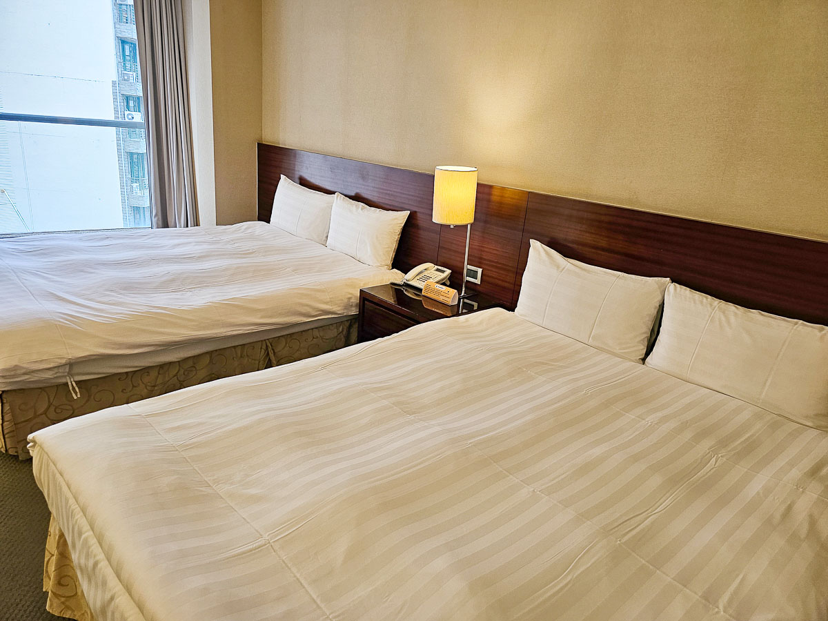 日月潭住宿｜大淶閣飯店 水社碼頭湖景房，騎最美環湖自行車道賞落羽松，一泊二食海陸火鍋饗宴