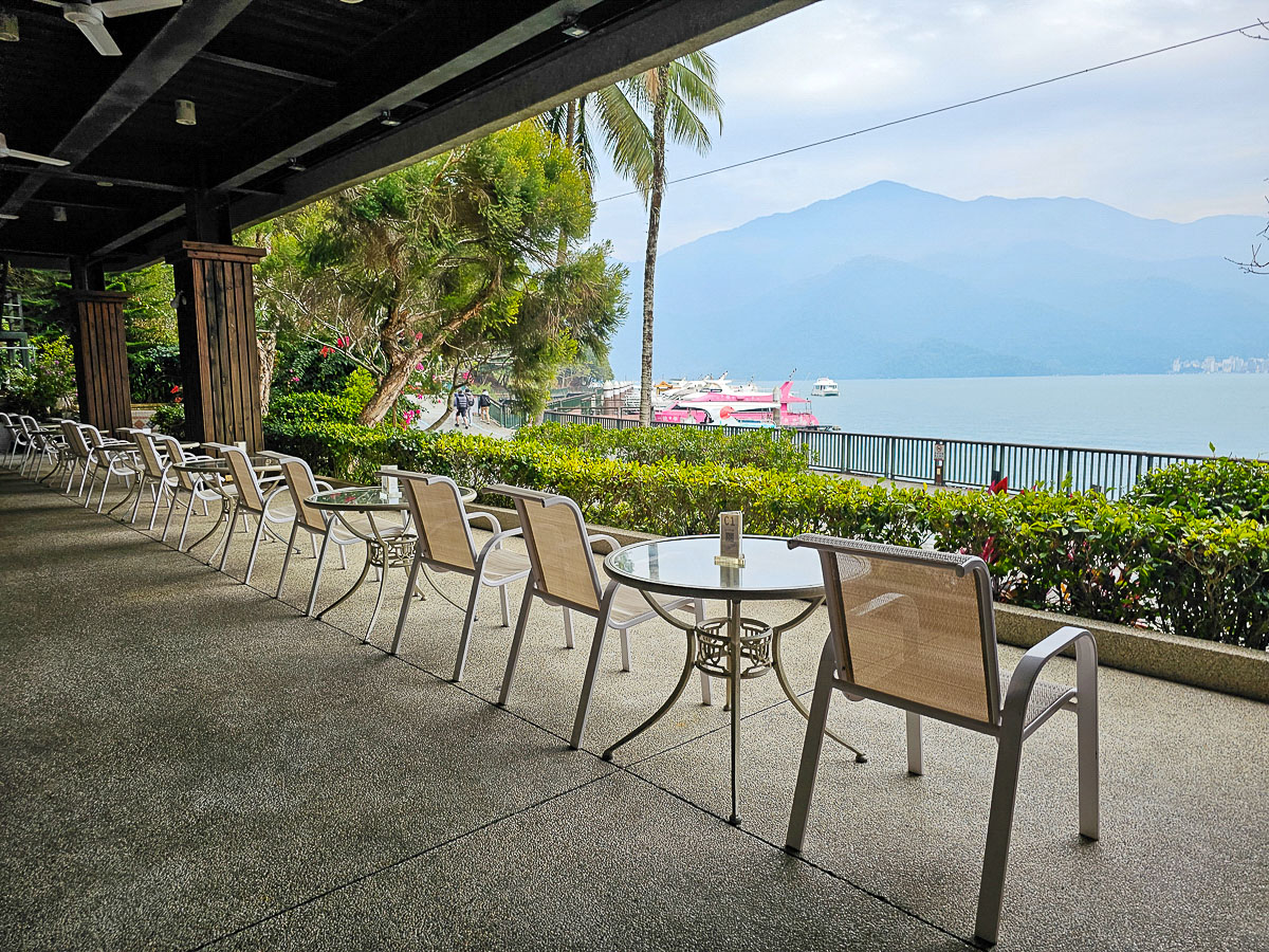 日月潭住宿｜大淶閣飯店 水社碼頭湖景房，騎最美環湖自行車道賞落羽松，一泊二食海陸火鍋饗宴