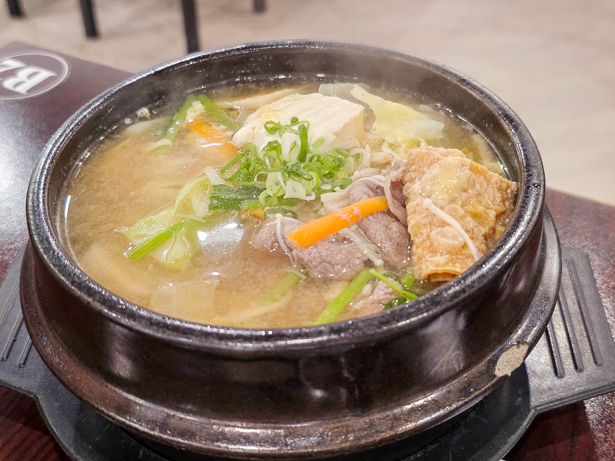 南投埔里美食｜麗苑韓式料理 韓風質感聚餐餐廳，小菜可以免費續1次，寵物友善餐廳