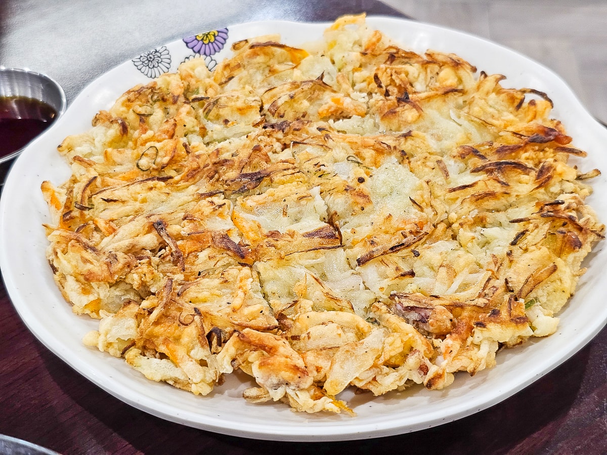 南投埔里美食｜麗苑韓式料理 韓風質感聚餐餐廳，小菜可以免費續1次，寵物友善餐廳