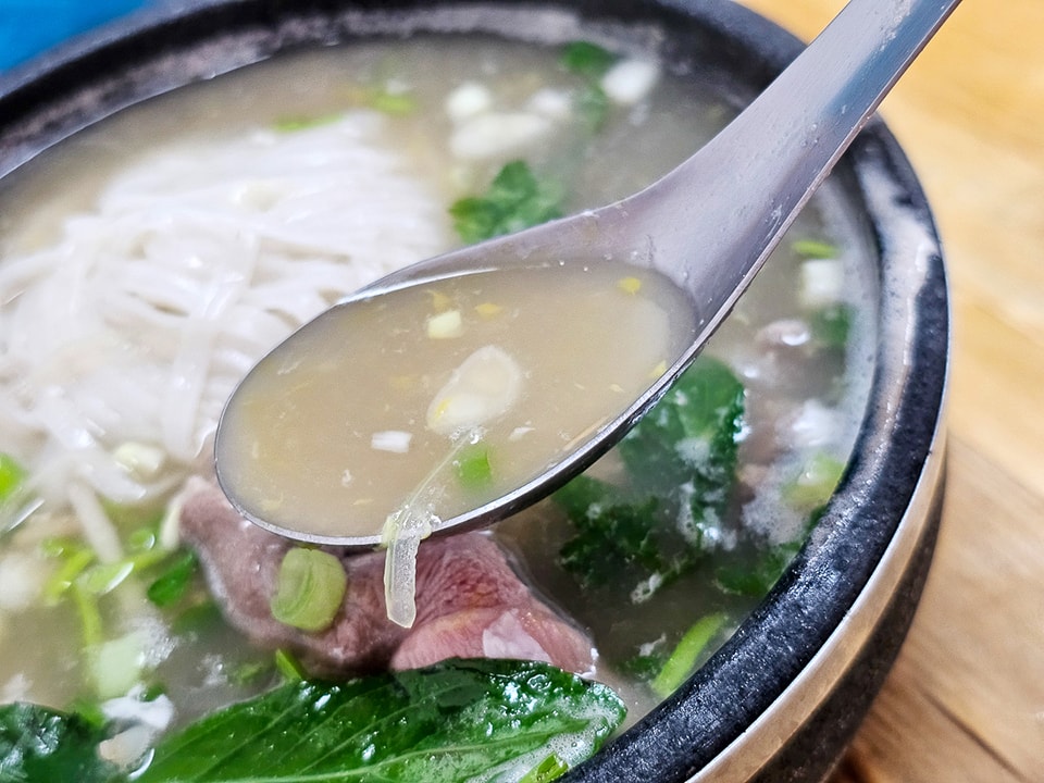 高雄鳳山必吃越南美食|美蓮石碗河粉 現燙石鍋牛肉河粉一吃上癮! - 第9張圖 高雄鳳山必吃越南美食|美蓮石碗河粉 現燙石鍋牛肉河粉一吃上癮!