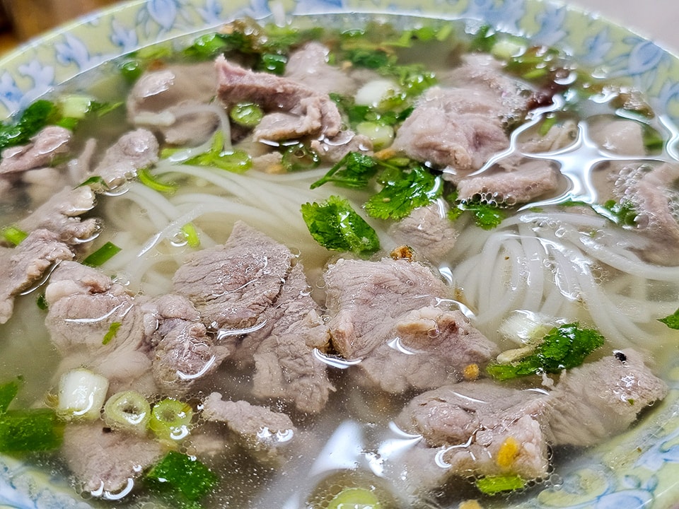 高雄鳳山必吃越南美食|美蓮石碗河粉 現燙石鍋牛肉河粉一吃上癮! - 第11張圖 高雄鳳山必吃越南美食|美蓮石碗河粉 現燙石鍋牛肉河粉一吃上癮!