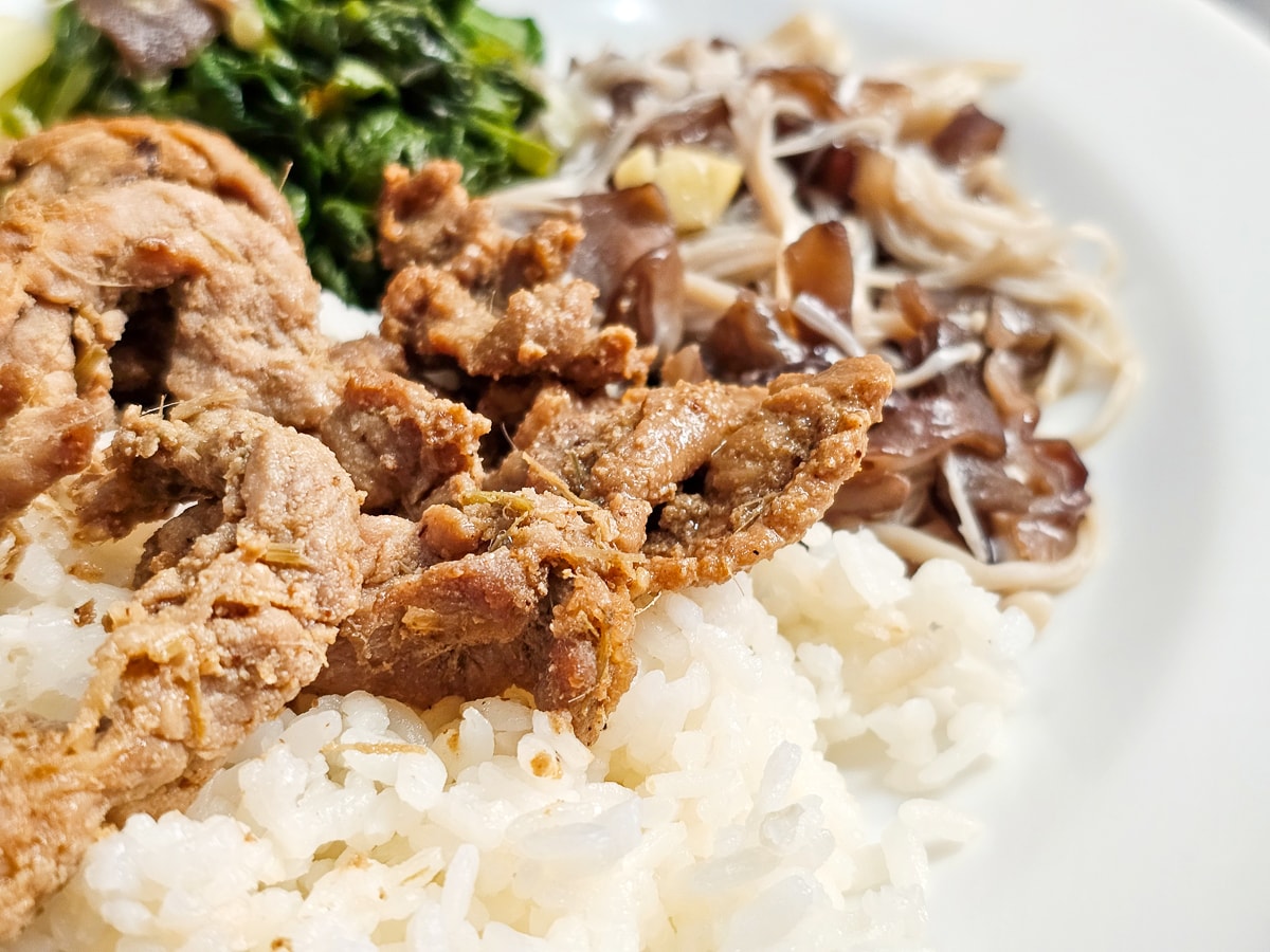 高雄苓雅區|越廚越南料理 隱藏在85大樓旁的道地家鄉味 - 第10張圖 高雄苓雅區|越廚越南料理 隱藏在85大樓旁的道地家鄉味