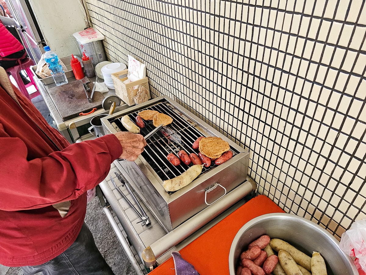 鳳山小吃|香串串鍋燒/香腸 五甲湯頭最頂的無名鍋燒意麵+烤黑輪來一套 - 第5張圖 鳳山小吃|香串串鍋燒/香腸 五甲湯頭最頂的無名鍋燒意麵+烤黑輪來一套