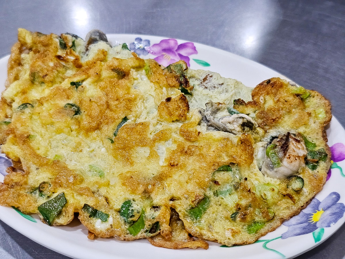 鳳山小吃|五甲無名蝦仁飯 現炒青菜一盤只要40元!俗擱大碗,必點肥美蚵仔煎蛋+蛤仔湯 - 第13張圖 鳳山小吃|五甲無名蝦仁飯 現炒青菜一盤只要40元!俗擱大碗,必點肥美蚵仔煎蛋+蛤仔湯