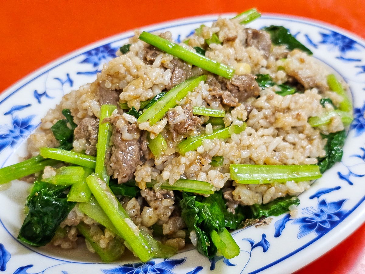 五甲美食|阿華羊肉 羊肉燴飯份量驚人!羊肉無騷味、湯頭清甜順口,只賣晚上! - 第11張圖 五甲美食|阿華羊肉 羊肉燴飯份量驚人!羊肉無騷味、湯頭清甜順口,只賣晚上!