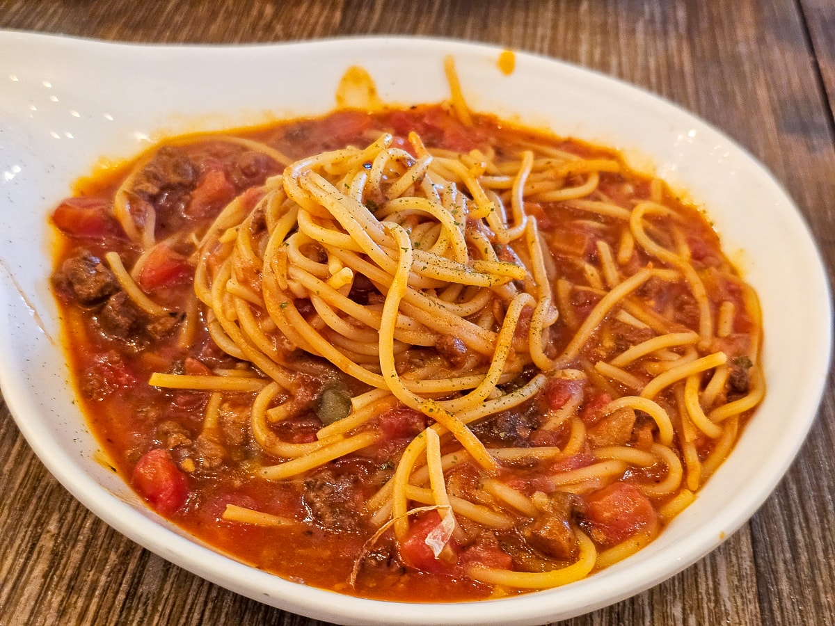 三多商圈|235巷PASTA-新光店 義大利麵120元起,從學生時代吃到現在!超平價不收服務費的義大利麵餐廳 - 第14張圖 三多商圈|235巷PASTA-新光店 義大利麵120元起,從學生時代吃到現在!超平價不收服務費的義大利麵餐廳