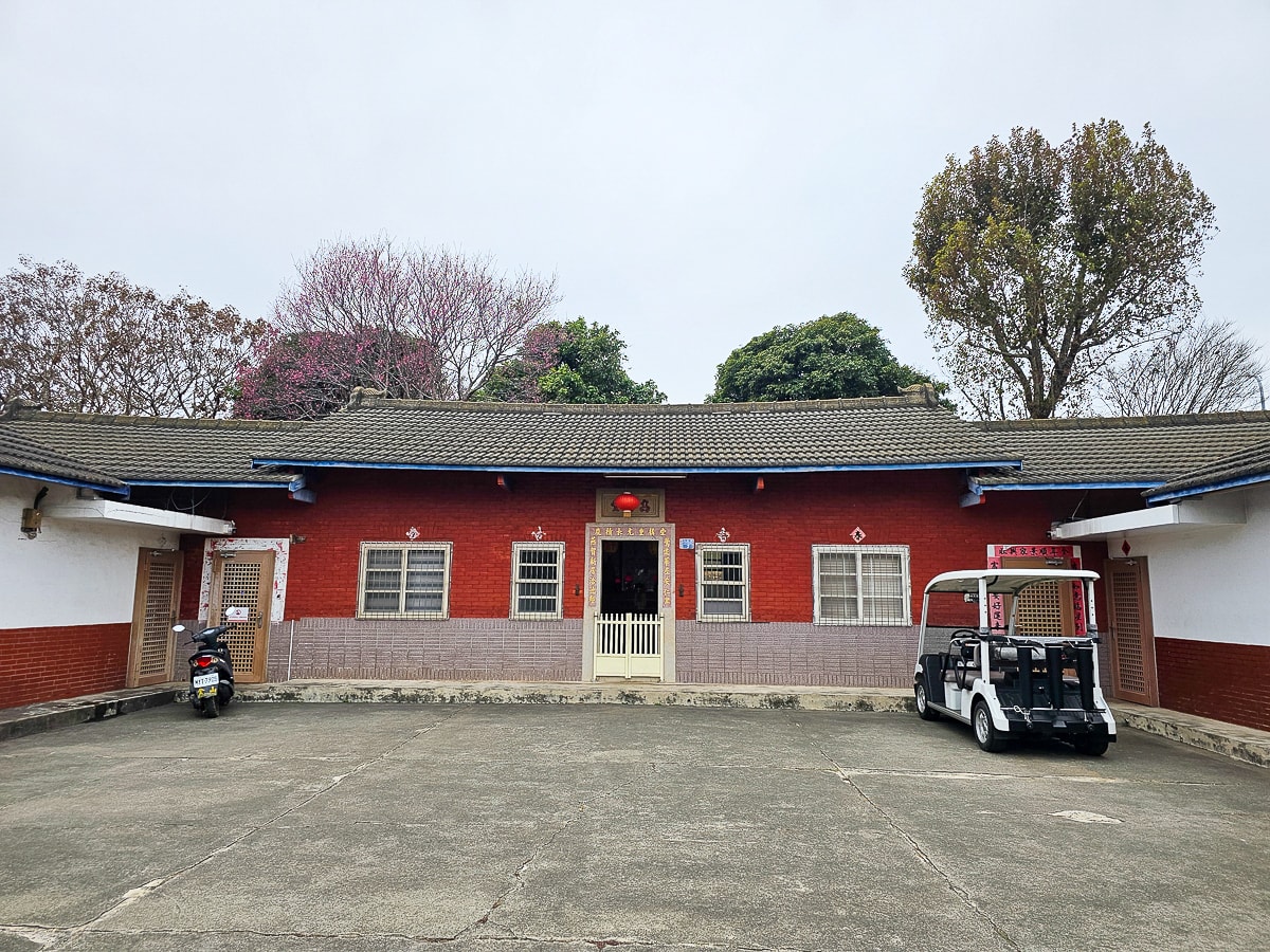 南投景點|微熱山丘 南投三合院門市 免費吃鳳梨酥+喝熱茶!伴手禮直接帶回家 - 第9張圖 南投景點|微熱山丘 南投三合院門市 免費吃鳳梨酥+喝熱茶!伴手禮直接帶回家