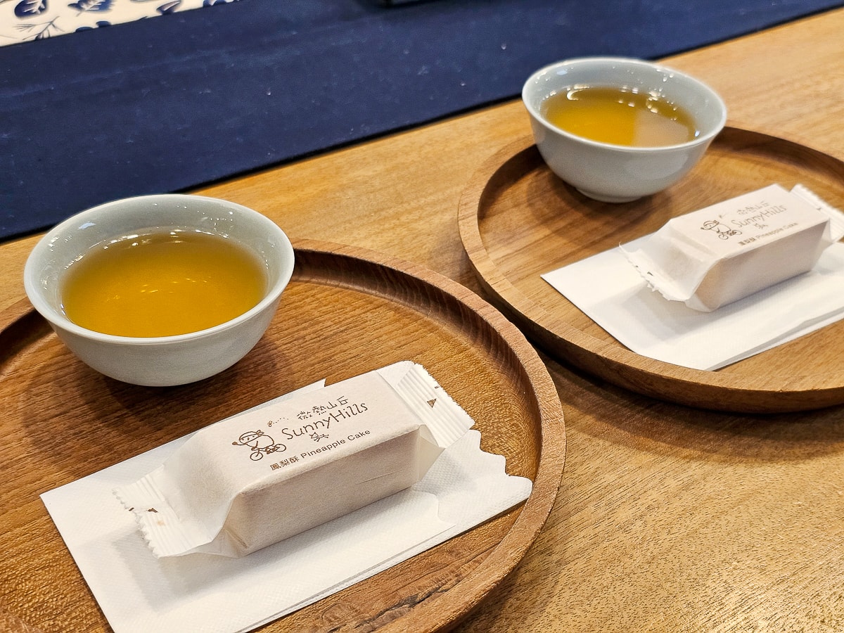 南投景點|微熱山丘 南投三合院門市 免費吃鳳梨酥+喝熱茶!伴手禮直接帶回家 - 第18張圖 南投景點|微熱山丘 南投三合院門市 免費吃鳳梨酥+喝熱茶!伴手禮直接帶回家