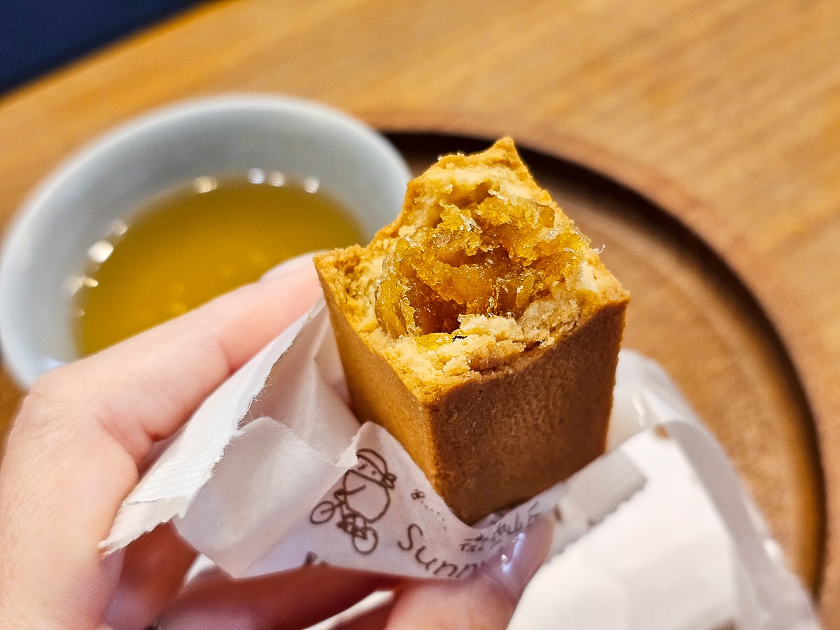 南投景點|微熱山丘 南投三合院門市 免費吃鳳梨酥+喝熱茶!伴手禮直接帶回家 - 第21張圖 南投景點|微熱山丘 南投三合院門市 免費吃鳳梨酥+喝熱茶!伴手禮直接帶回家