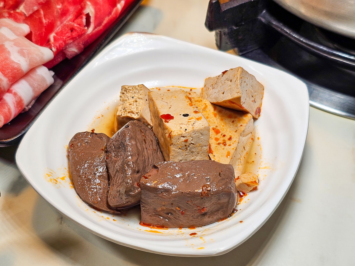 高雄火鍋吃到飽|青木堂鍋物左營店 平日午餐399元吃到飽!爽吃牛丼超過癮~下午不休息,不收服務費 - 第19張圖 青木堂