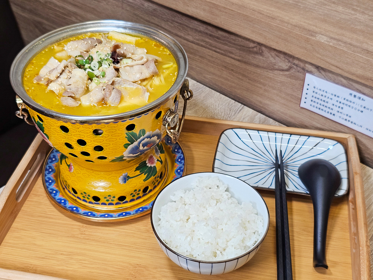囍結X粮緣黃燜雞米飯店