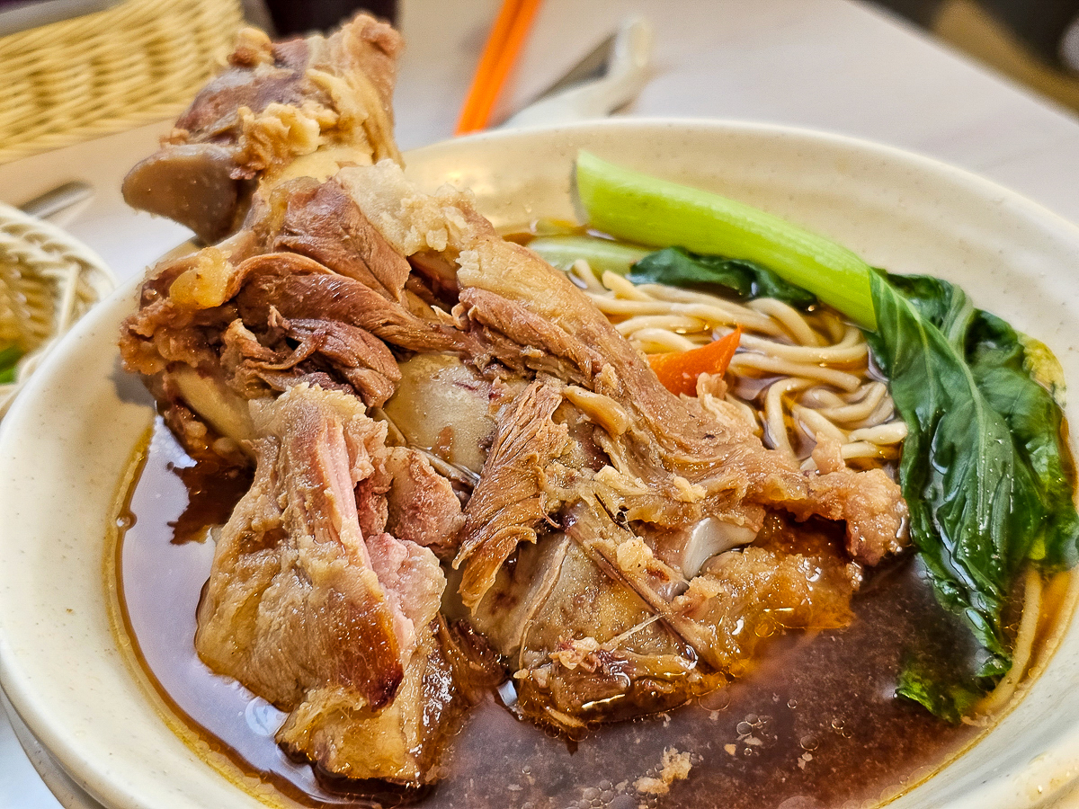 前金區美食推薦|大骨麵 DaGoodMan 好男人系列,老宅平價麵食、大骨湯頭超人氣,下午不休息營業到午夜12點 - 第24張圖 大骨麵 DaGoodMan 好男人系列