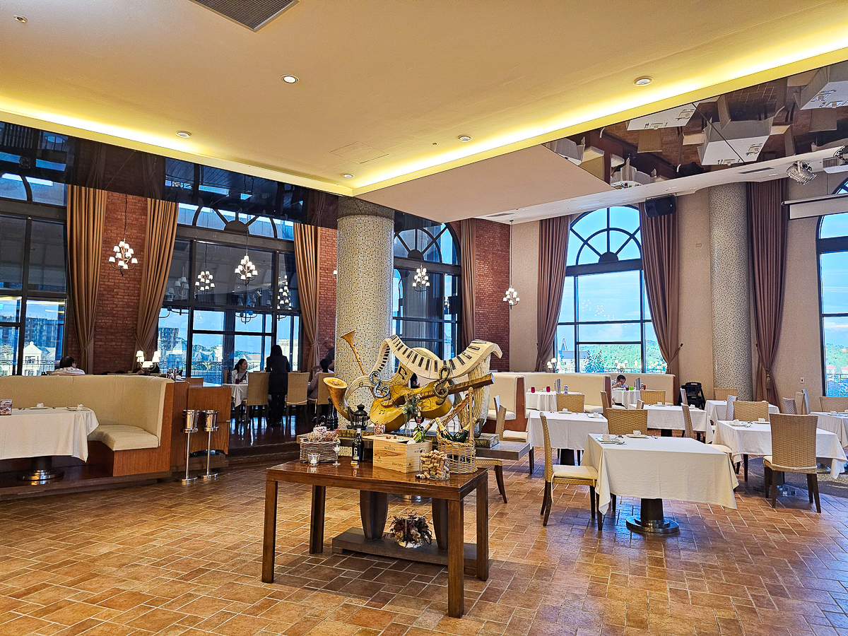 高雄約會餐廳推薦|Casa Fontana 義大利餐廳 挑高歐式景觀餐廳,在義大世界享受浪漫晚餐 - 第3張圖 Casa Fontana 義大利餐廳