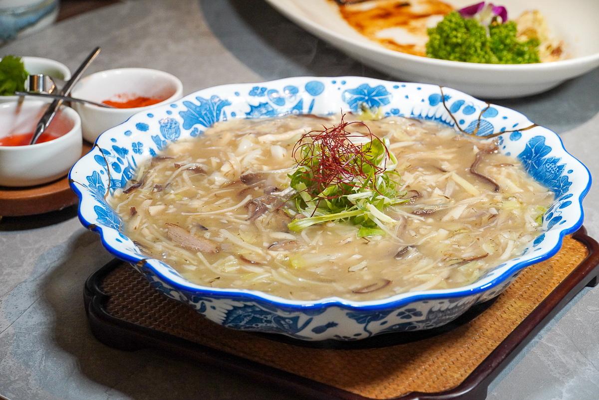 高雄預約制餐廳|禎美樓 砂鍋濃雞湯X海鮮料理 創意新台菜!專人桌邊服務 - 第30張圖 高雄預約制餐廳|禎美樓 砂鍋濃雞湯X海鮮料理 創意新台菜!專人桌邊服務