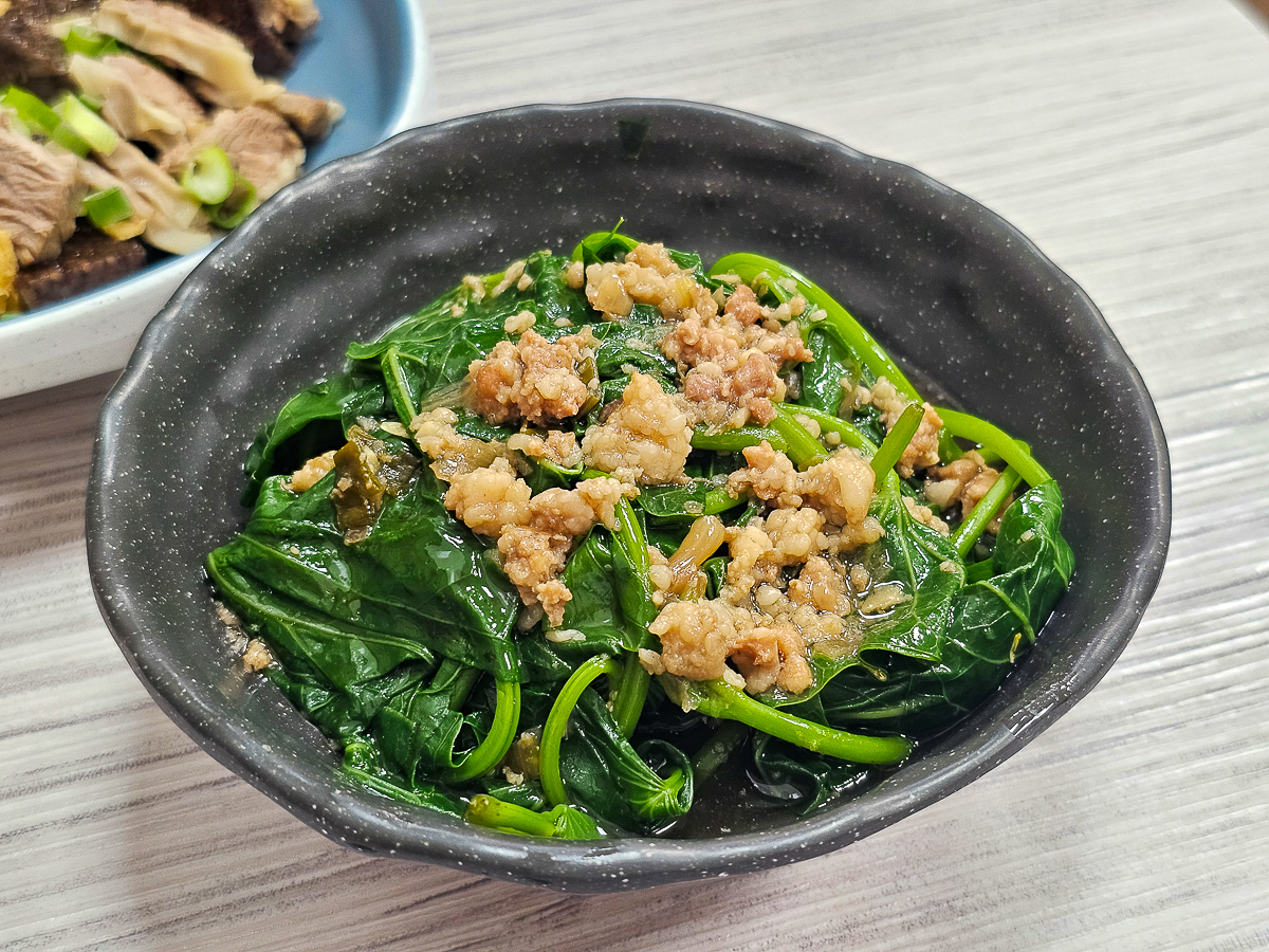 枋寮美食推薦|樂道麵食館 在地人也愛吃!牛肉麵、肉燥麵高CP值,吹冷氣舒服用餐 - 第19張圖 樂道麵食館
