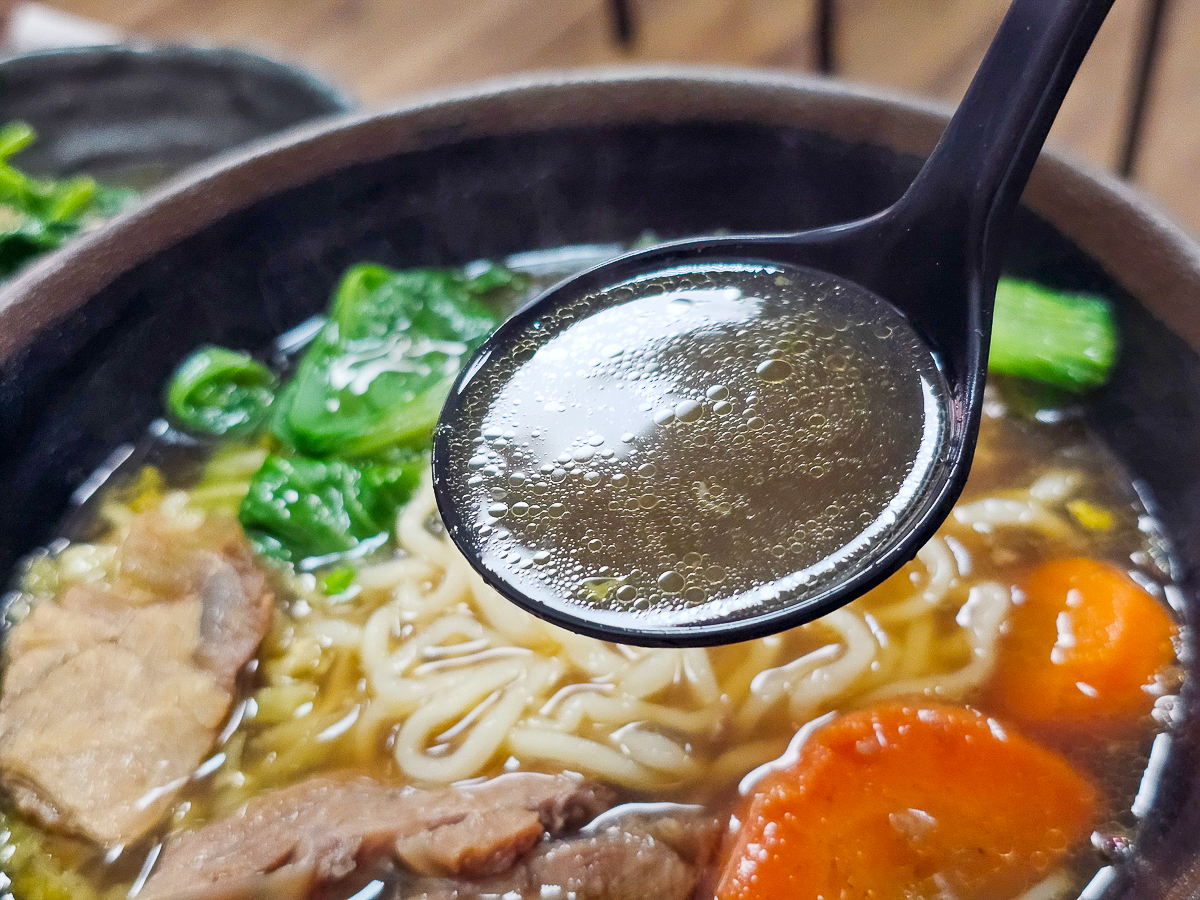 枋寮美食推薦|樂道麵食館 在地人也愛吃!牛肉麵、肉燥麵高CP值,吹冷氣舒服用餐 - 第14張圖 樂道麵食館